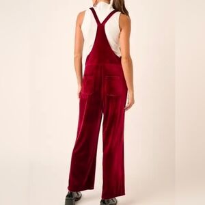 CLEARANCE NWT Women's Crimson Velveteen Overalls